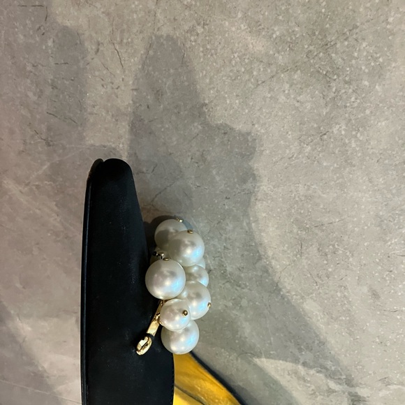 Pearl gorgeous great condition. 8 M $60 now $40 - Picture 2 of 11